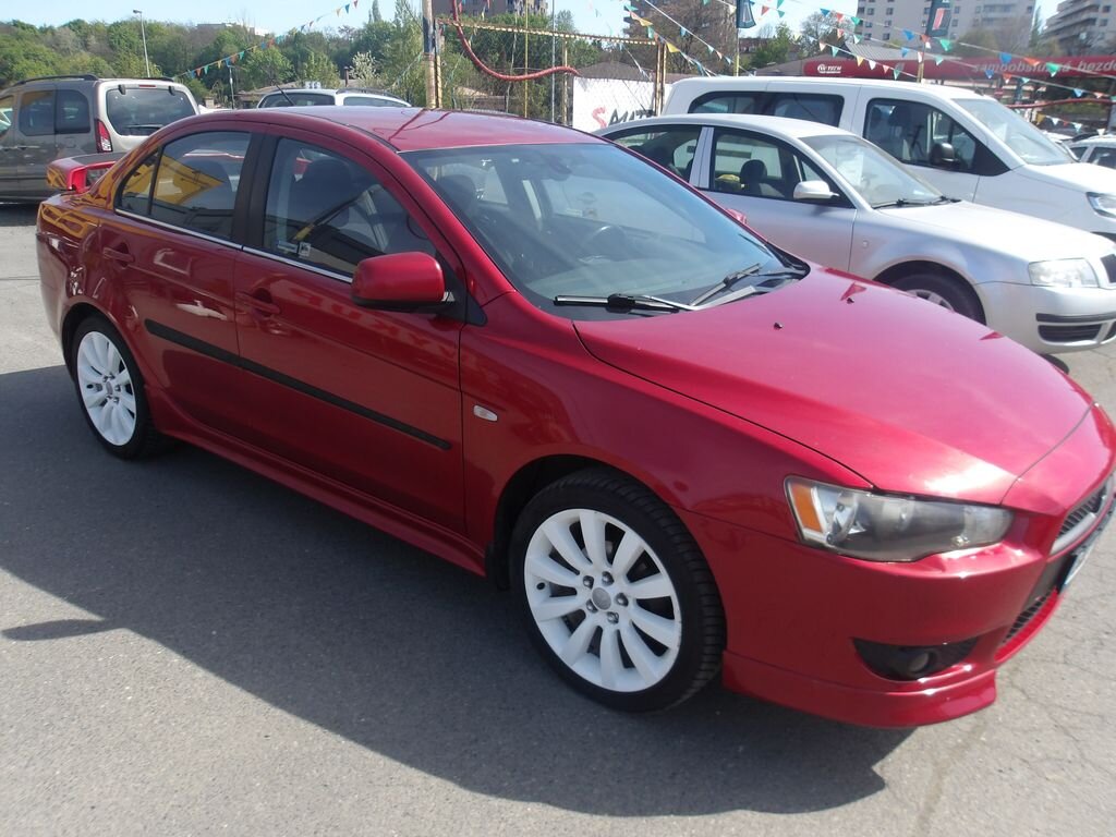 Mitsubishi Lancer Sedan / Limuzína 2,0 l 103 kw