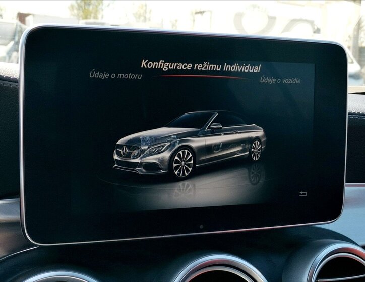 Mercedes-Benz Třídy C Kabriolet 2,0 l 180 kw