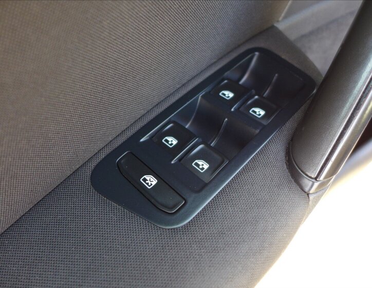 Volkswagen Golf Hatchback 1,2 l 63 kw