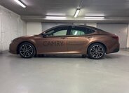 Toyota Camry 8