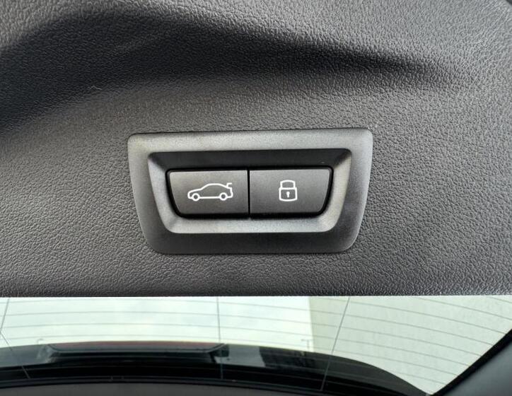 BMW X7 SUV 3,0 l 280 kw