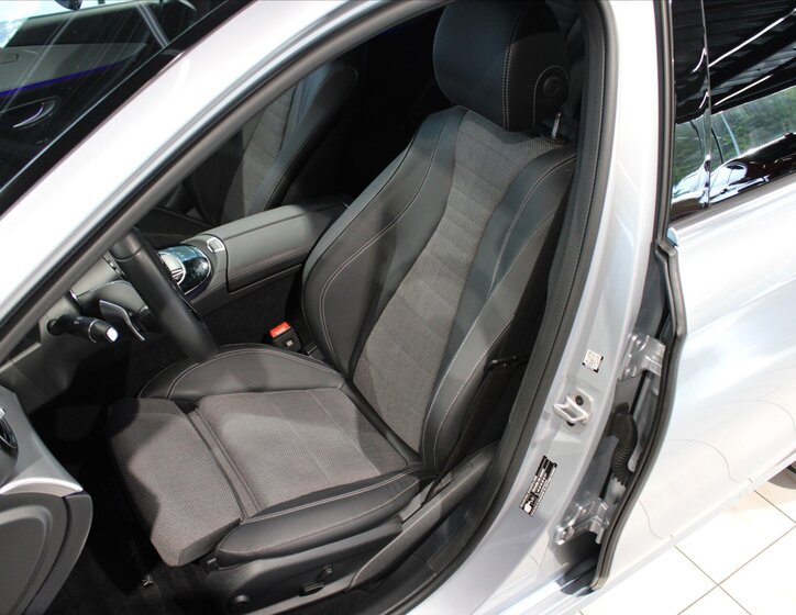 Mercedes-Benz Třídy E Kombi 2,0 l 147 kw