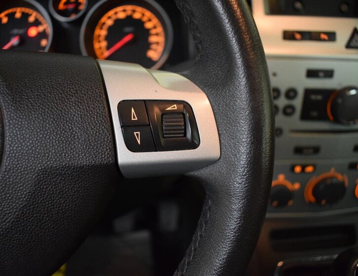 Opel Zafira MPV 1,6 l 85 kw