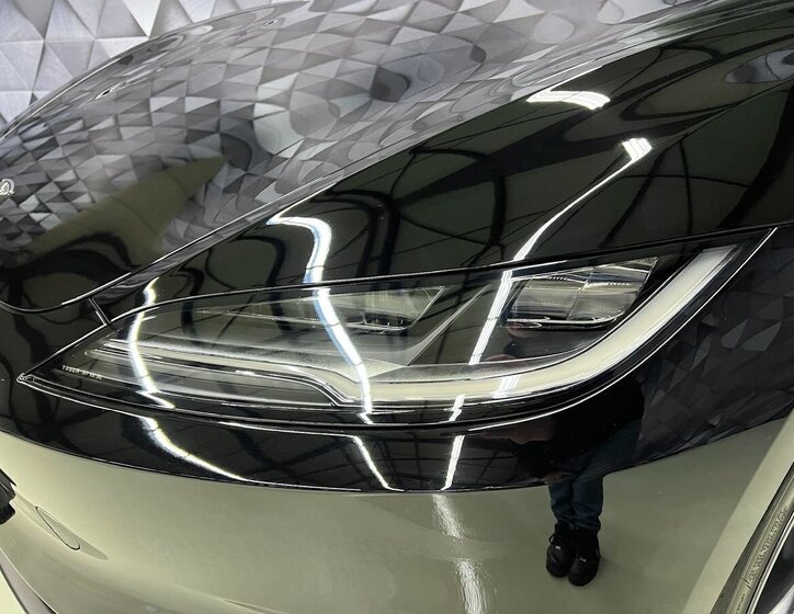 Tesla Model 3 Sedan 0,0 341 kw