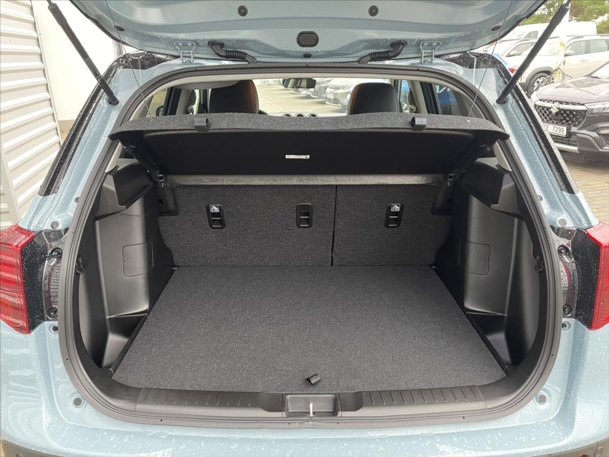 Suzuki Vitara SUV 1,4 l 81 kw