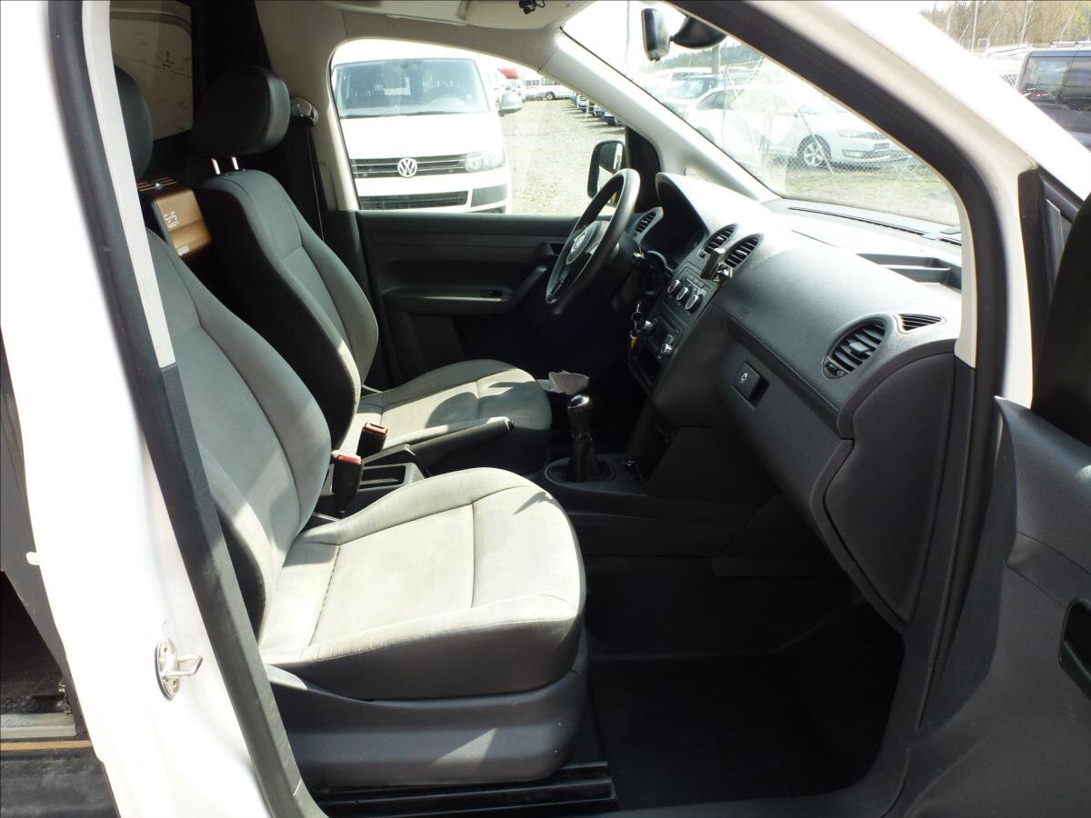 Volkswagen Caddy Skříň 1,6 l 75 kw