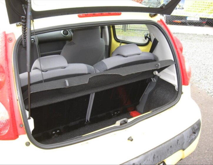 Peugeot 107 Hatchback 998,0 50 kw