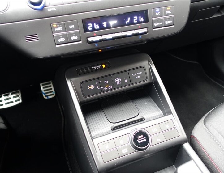 Hyundai Kona SUV / Terénní 1,6 l 132 kw