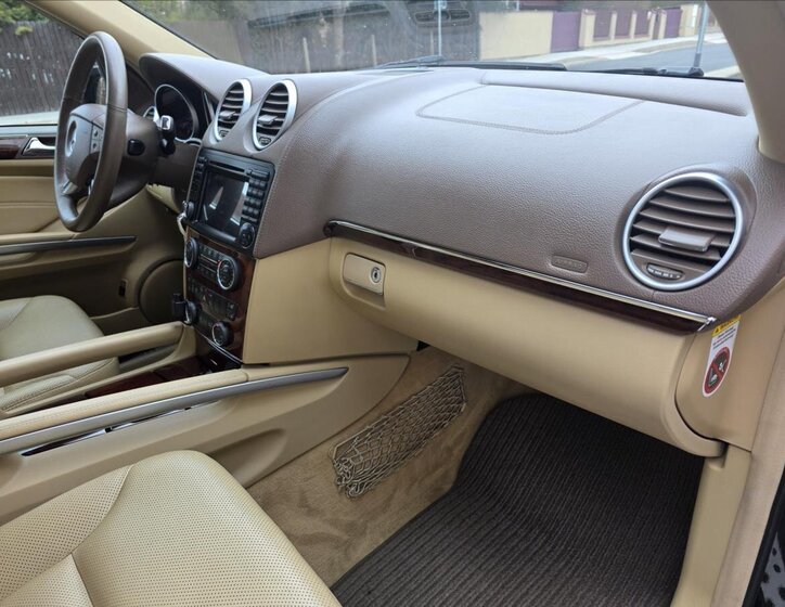 Mercedes-Benz GL SUV / Terénní 3,0 l 165 kw