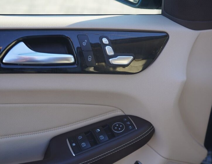 Mercedes-Benz GLE SUV / Terénní 3,0 l 190 kw