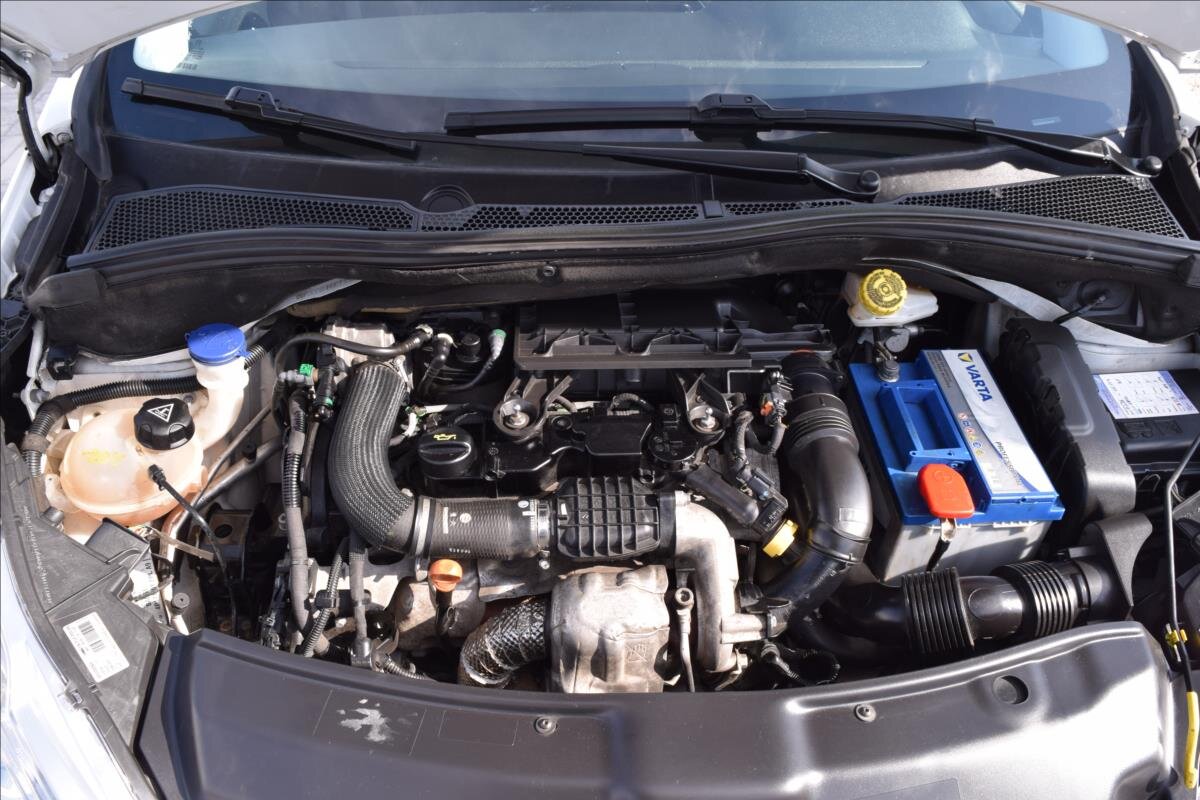 Peugeot 208 Hatchback 1,4 l 50 kw