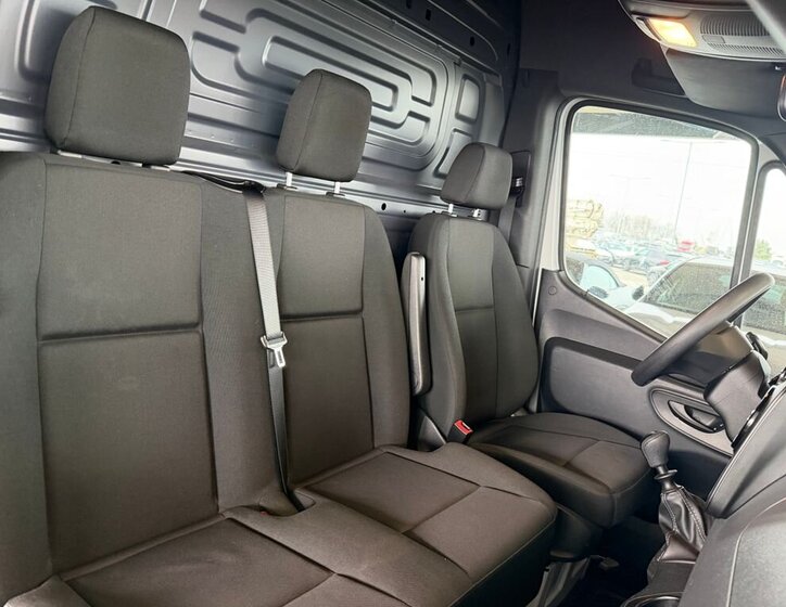 Mercedes-Benz Sprinter 18