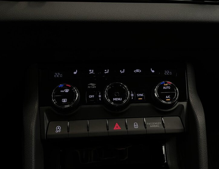 Škoda Karoq SUV 1,5 l 110 kw