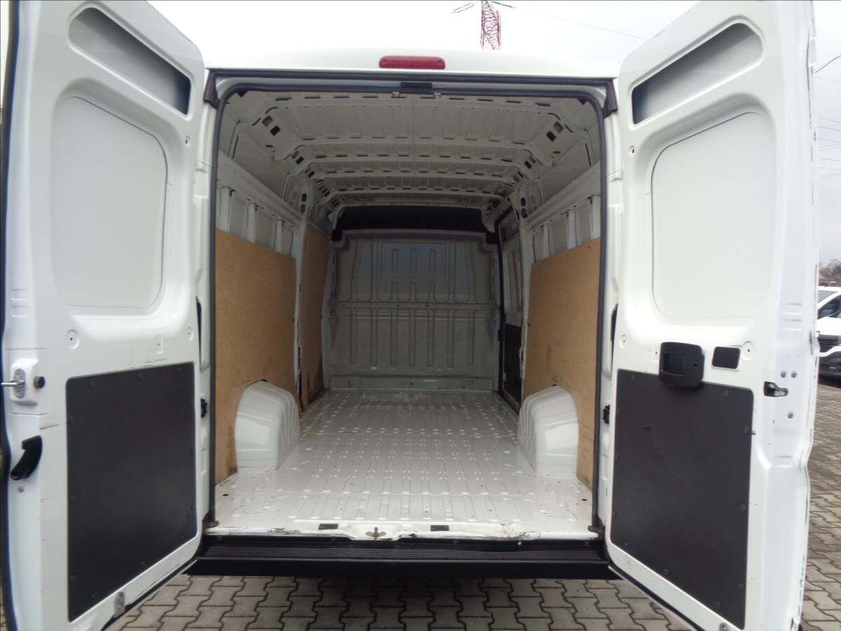 Peugeot Boxer Ostatní 2,2 l 121 kw