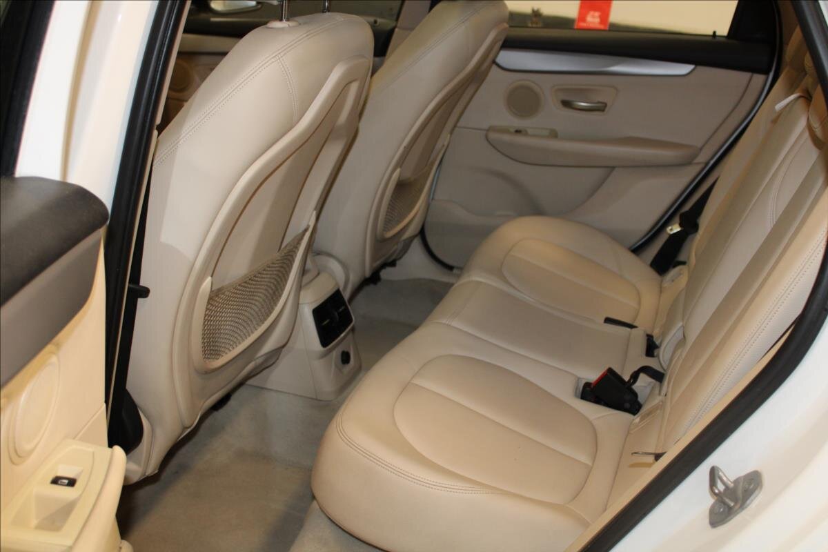 BMW Řada 2 Kombi 1,5 l 100 kw