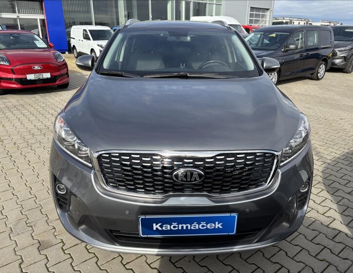 KIA Sorento 8