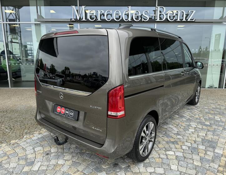 Mercedes-Benz Třídy V 22