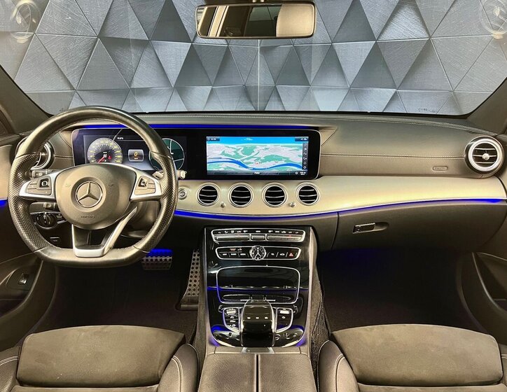 Mercedes-Benz Třídy E 9