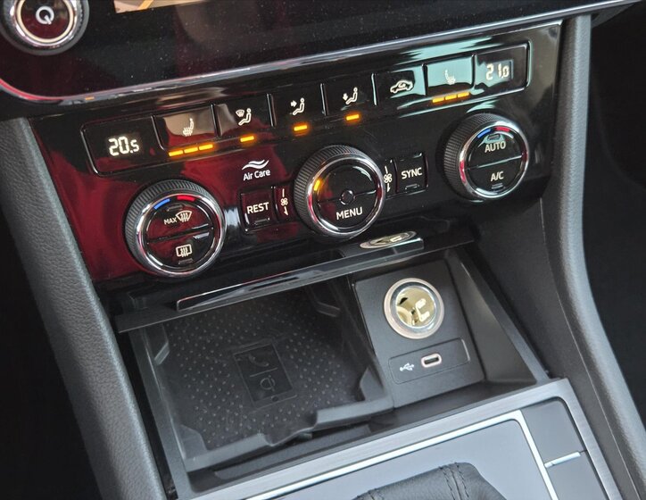 Škoda Superb Kombi 2,0 l 110 kw