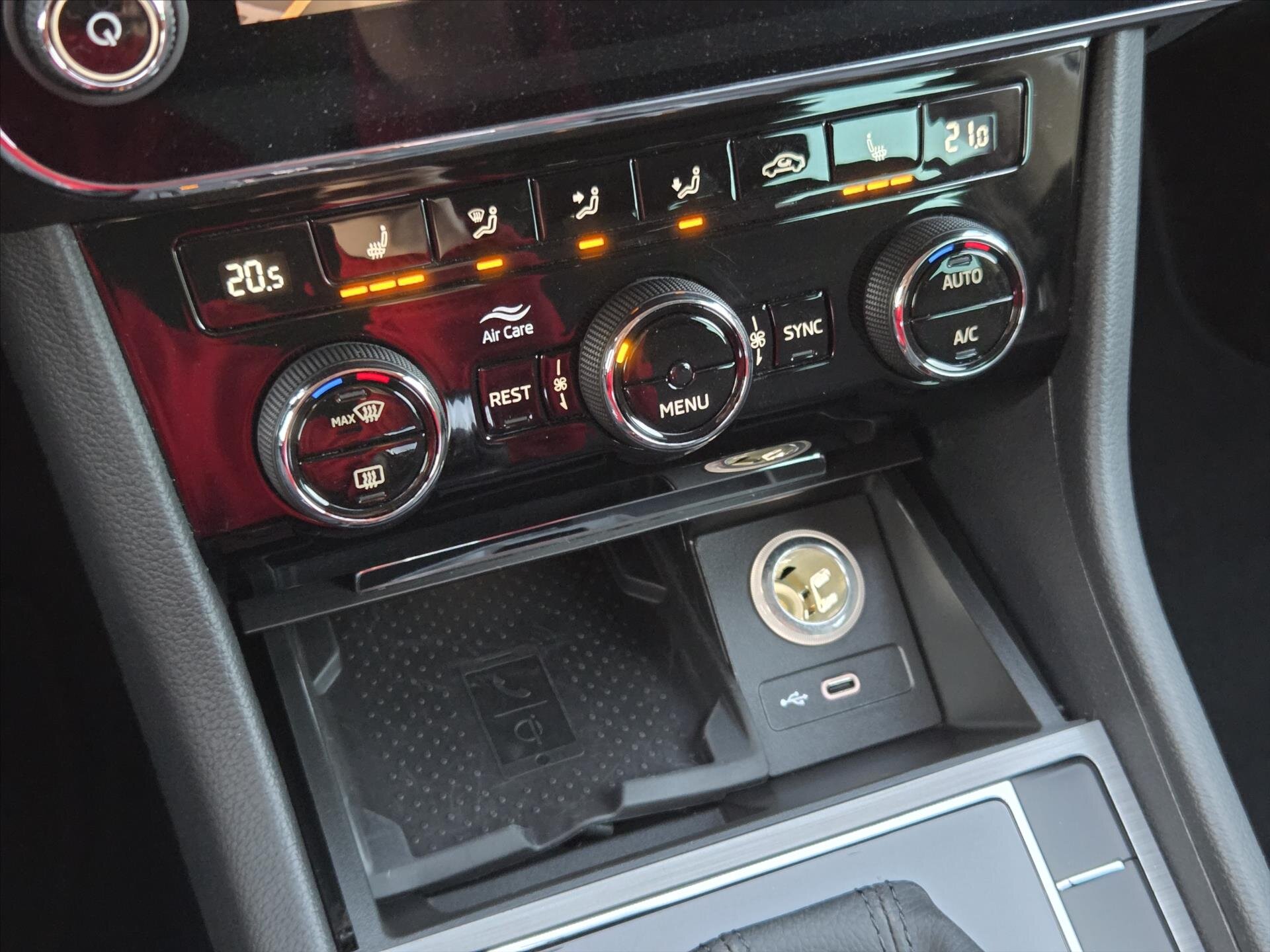 Škoda Superb Kombi 2,0 l 110 kw