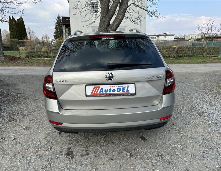 Škoda Octavia Kombi 1,5 l 110 kw