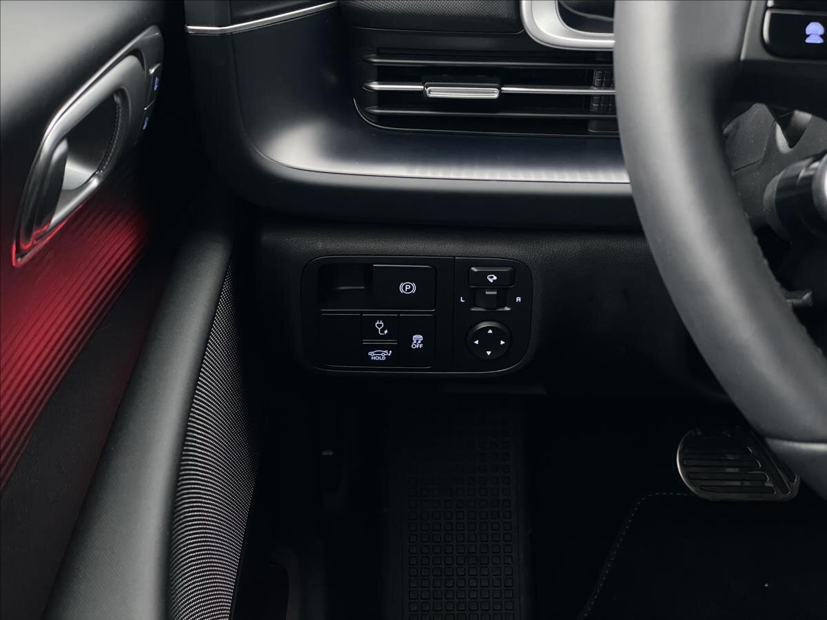 Hyundai Ioniq 6 Sedan / Limuzína 0,0 168 kw