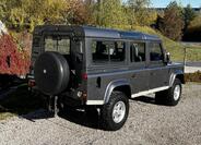 Land Rover Defender 7