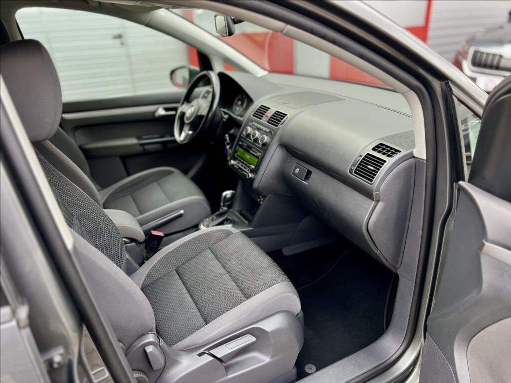 Volkswagen Touran MPV 1,6 l 77 kw