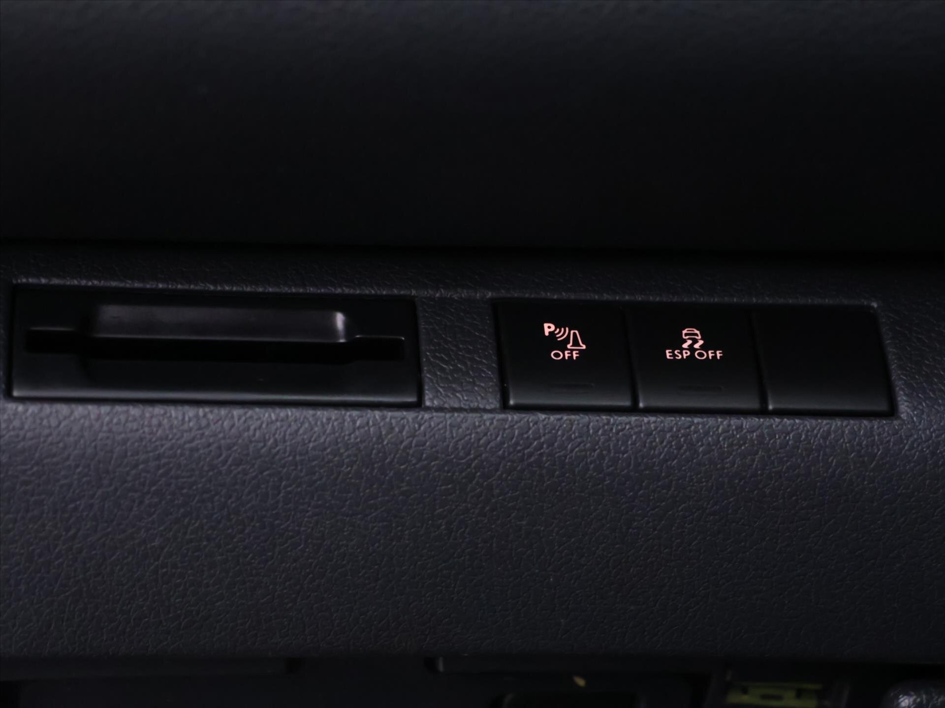 Peugeot 5008 MPV 1,6 l 88 kw