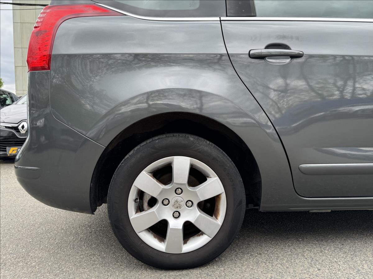 Peugeot 5008 Kombi 2,0 l 110 kw