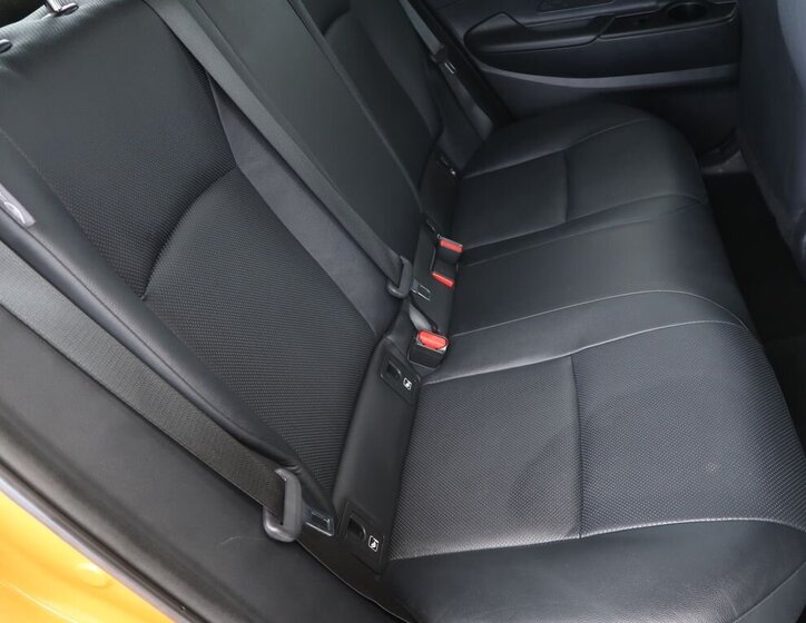 Toyota C-HR SUV / Terénní 2,0 l 112 kw