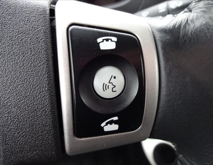 Toyota Urban Cruiser Hatchback 1,3 l 74 kw