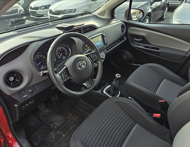Toyota Yaris 10