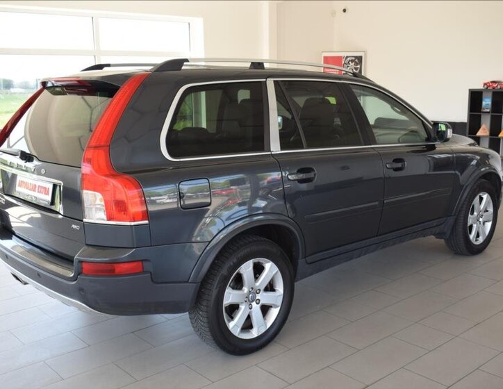 Volvo XC90 SUV / Terénní 2,4 l 136 kw