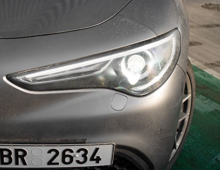 Alfa Romeo Stelvio SUV 2,0 l 206 kw