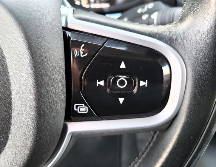 Volvo V60 Kombi 2,0 l 251 kw