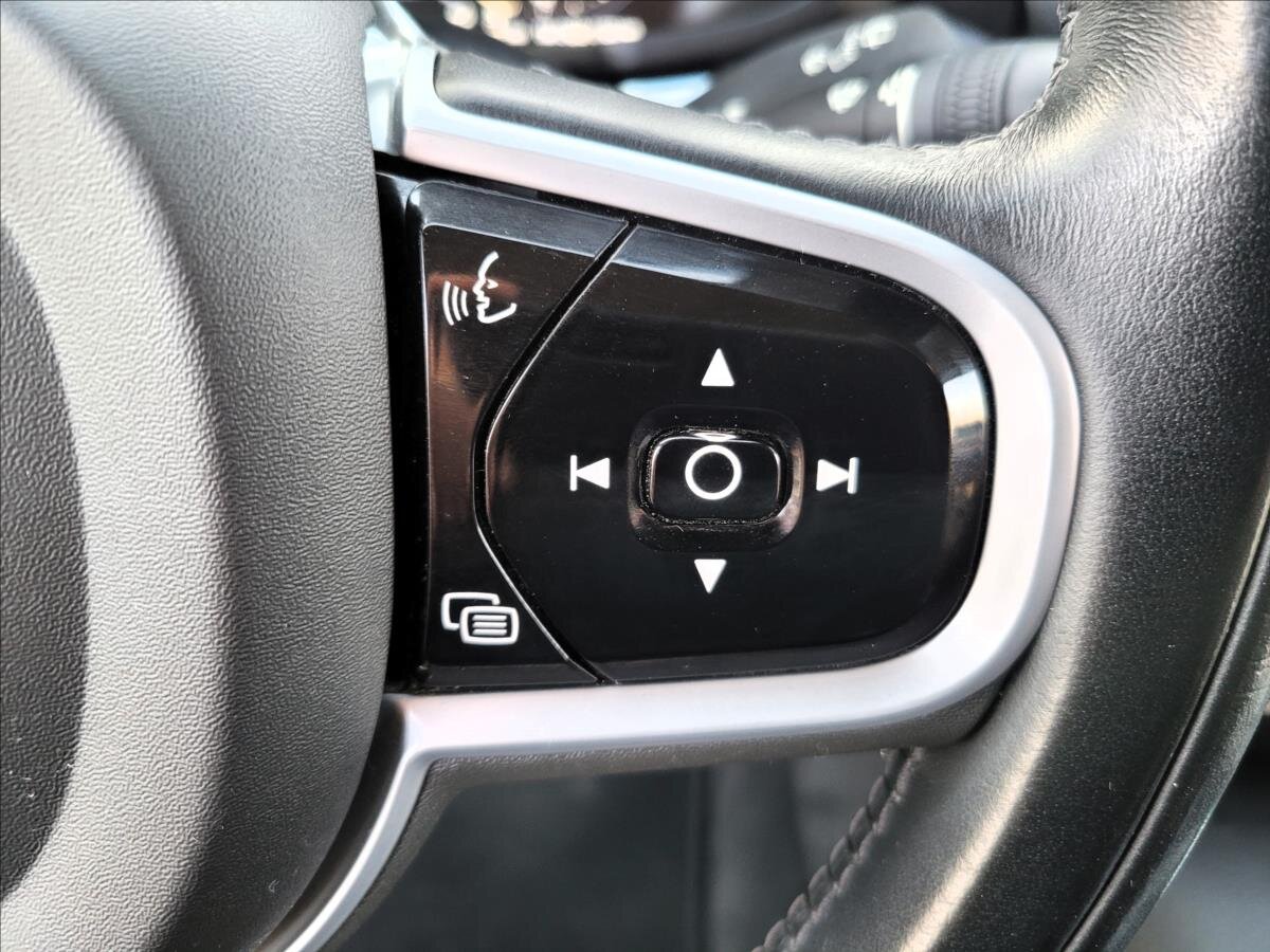 Volvo V60 Kombi 2,0 l 251 kw