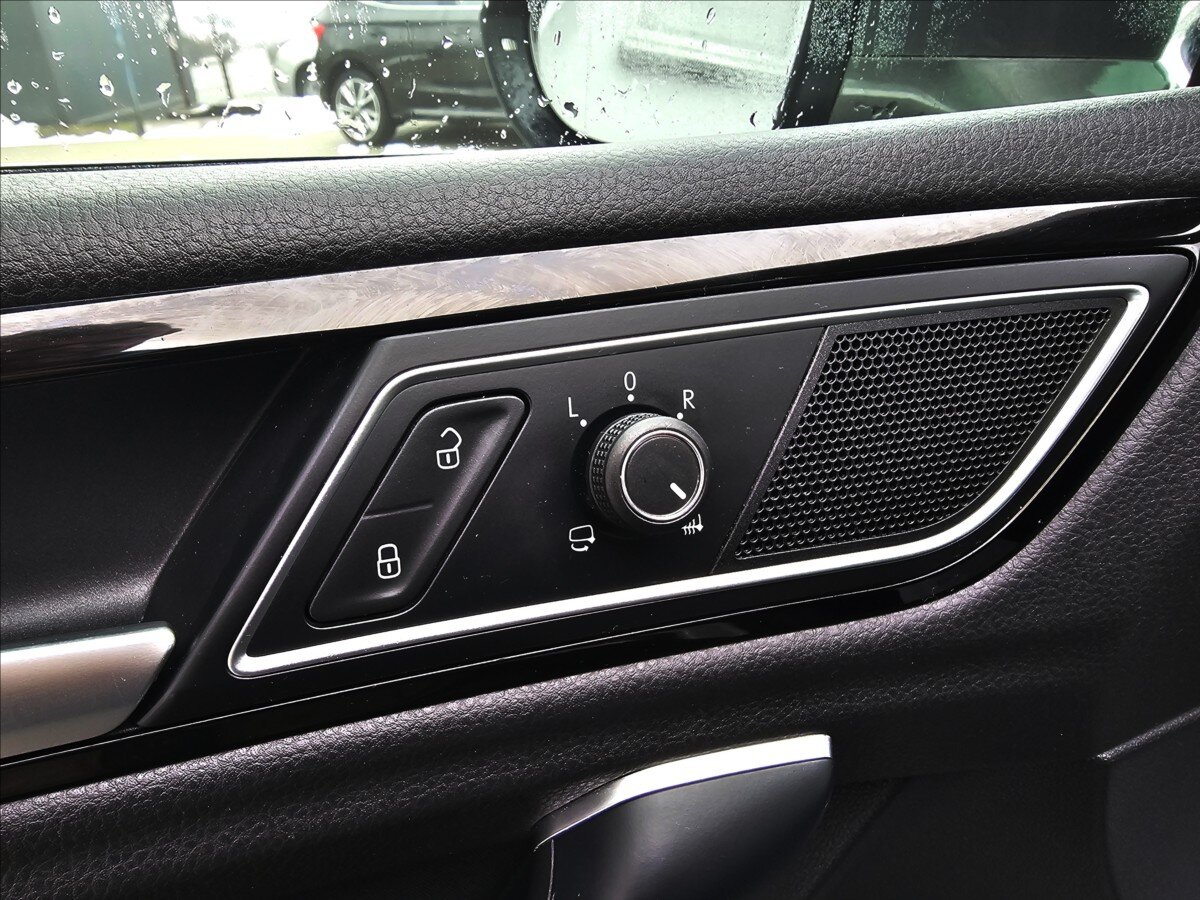 Volkswagen Golf Sportsvan Kombi 1,4 l 110 kw