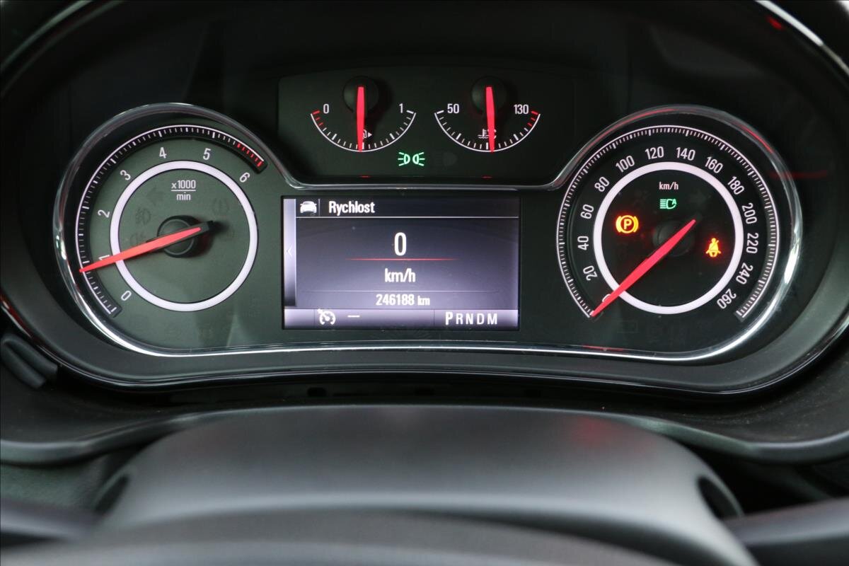 Opel Insignia Kombi 2,0 l 143 kw