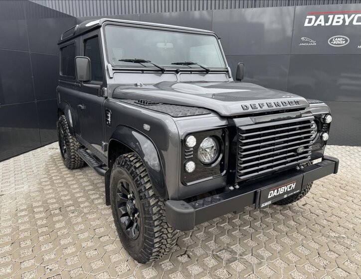 Land Rover Defender Skříň 2,2 l 90 kw
