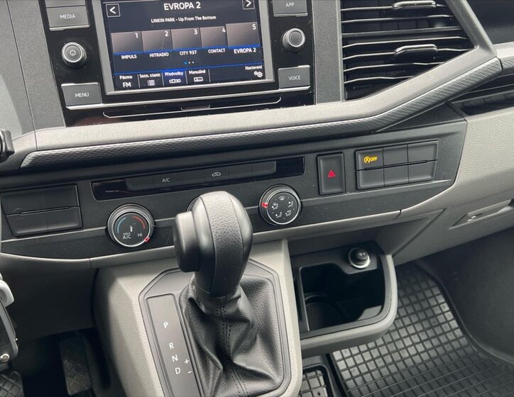 Volkswagen Transporter Skříň 2,0 l 110 kw