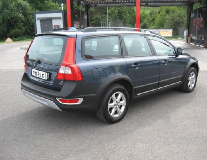 Volvo XC70 7