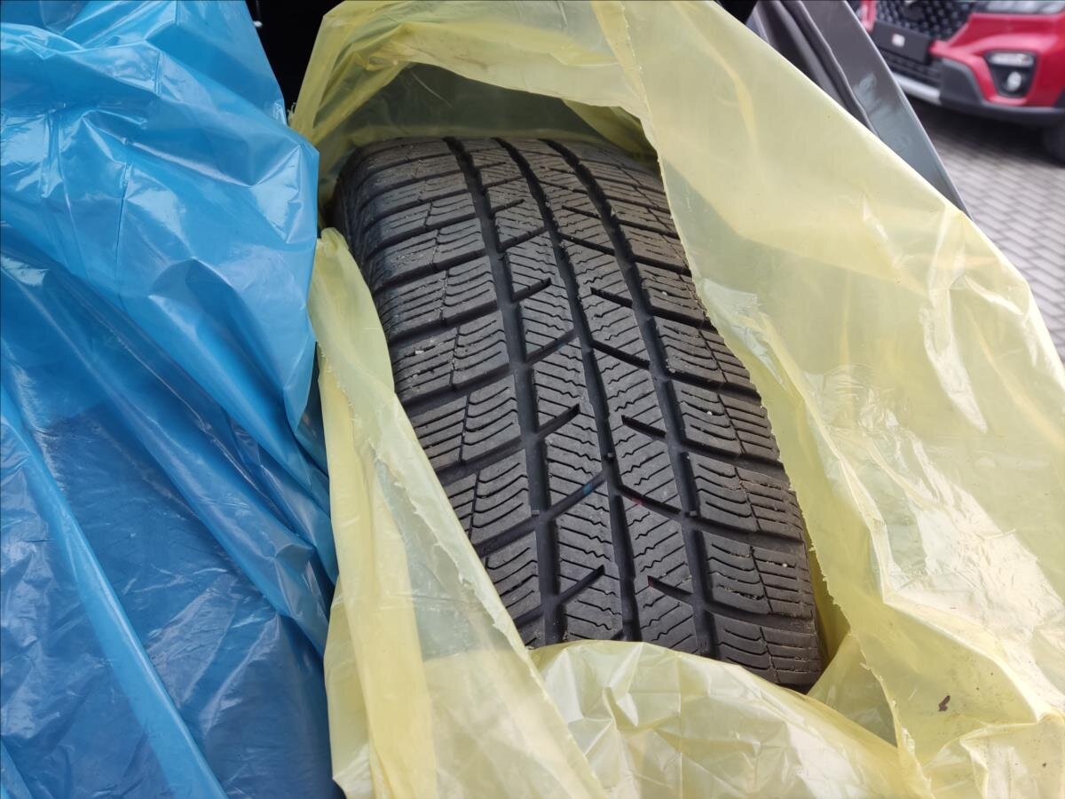 Citroën C4 Cactus Hatchback 1,2 l 81 kw