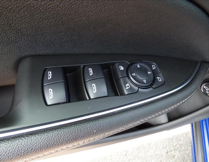 Opel Insignia Kombi 2,0 l 154 kw