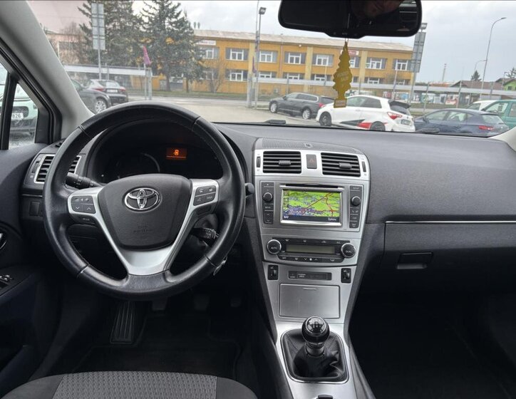 Toyota Avensis Kombi 1,8 l 108 kw