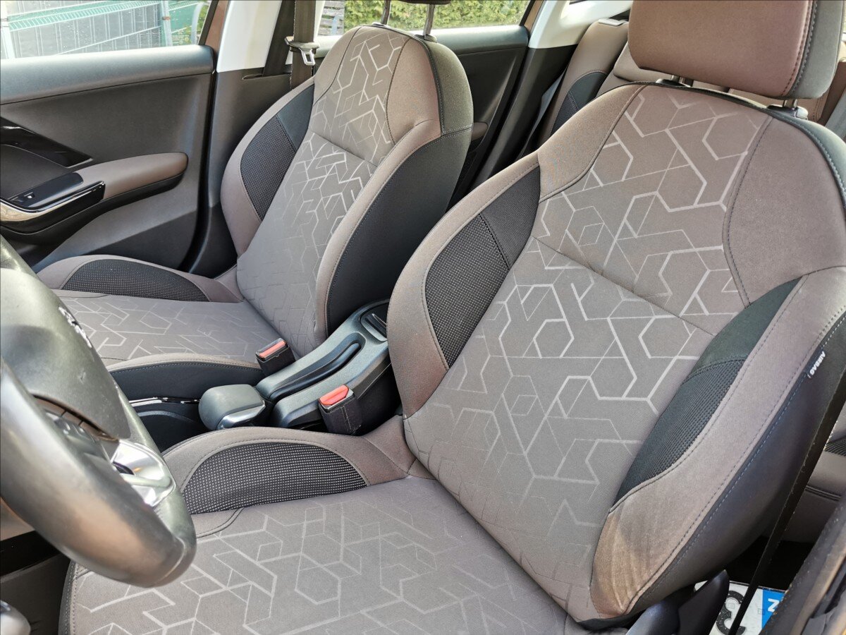 Peugeot 2008 Kombi 1,4 l 50 kw