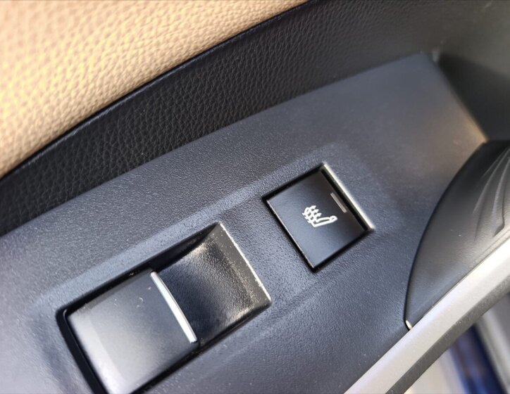 Toyota RAV4 SUV 2,5 l 131 kw