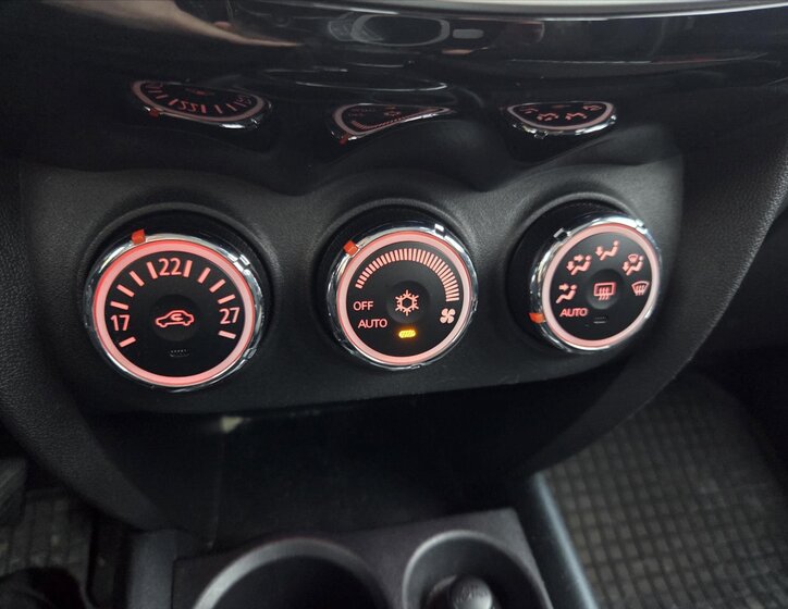 Mitsubishi ASX SUV / Terénní 1,6 l 84 kw