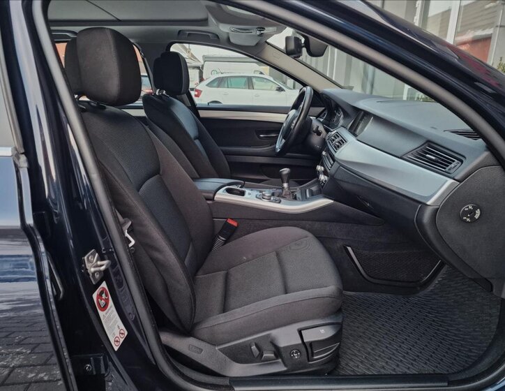 BMW Řada 5 Kombi 2,0 l 135 kw