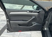 Volkswagen Passat Kombi 1,5 l 110 kw